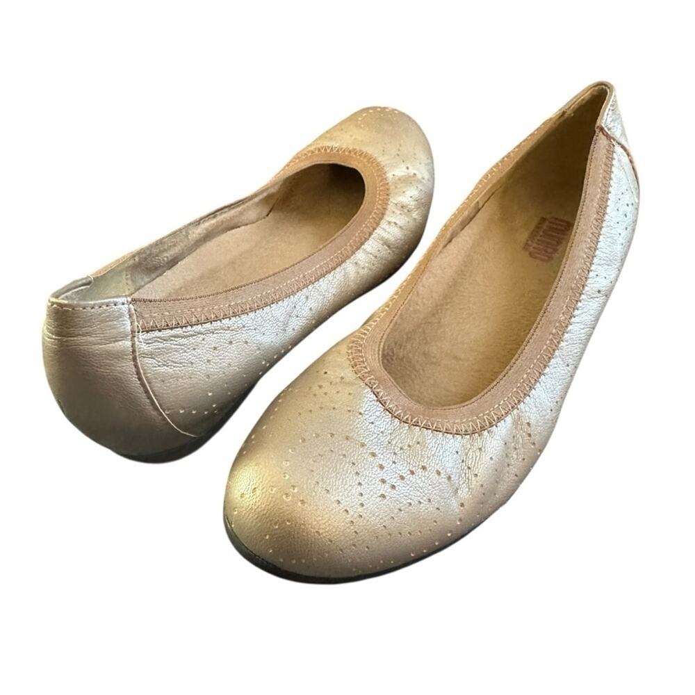 Munro American Ballet Flats Shoes Women’s Taupe Gold Leather Slip On Size 8